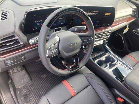 New 2026 Chevrolet Traverse RS w/ LPO, Floor Liner Package image 33