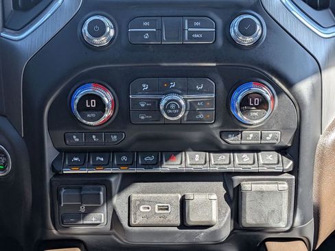 Used 2021 GMC Sierra 1500 Denali w/ Denali Ultimate Package AWD/4WD image 28