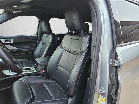 Used 2022 Ford Explorer ST w/ Equipment Group 401A RWD image 15