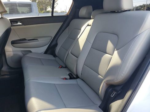 Used 2020 Kia Sportage S FWD image 12