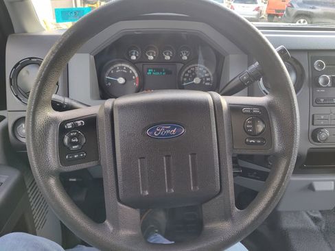 Used 2011 Ford F250 XL w/ PWR Equipment Group image 30