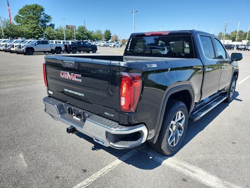 New 2026 GMC Sierra 1500 SLT w/ SLT Premium Package image 3