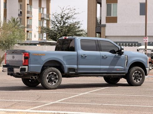Used 2023 Ford F250 Lariat w/ Lariat Ultimate Package AWD/4WD image 3