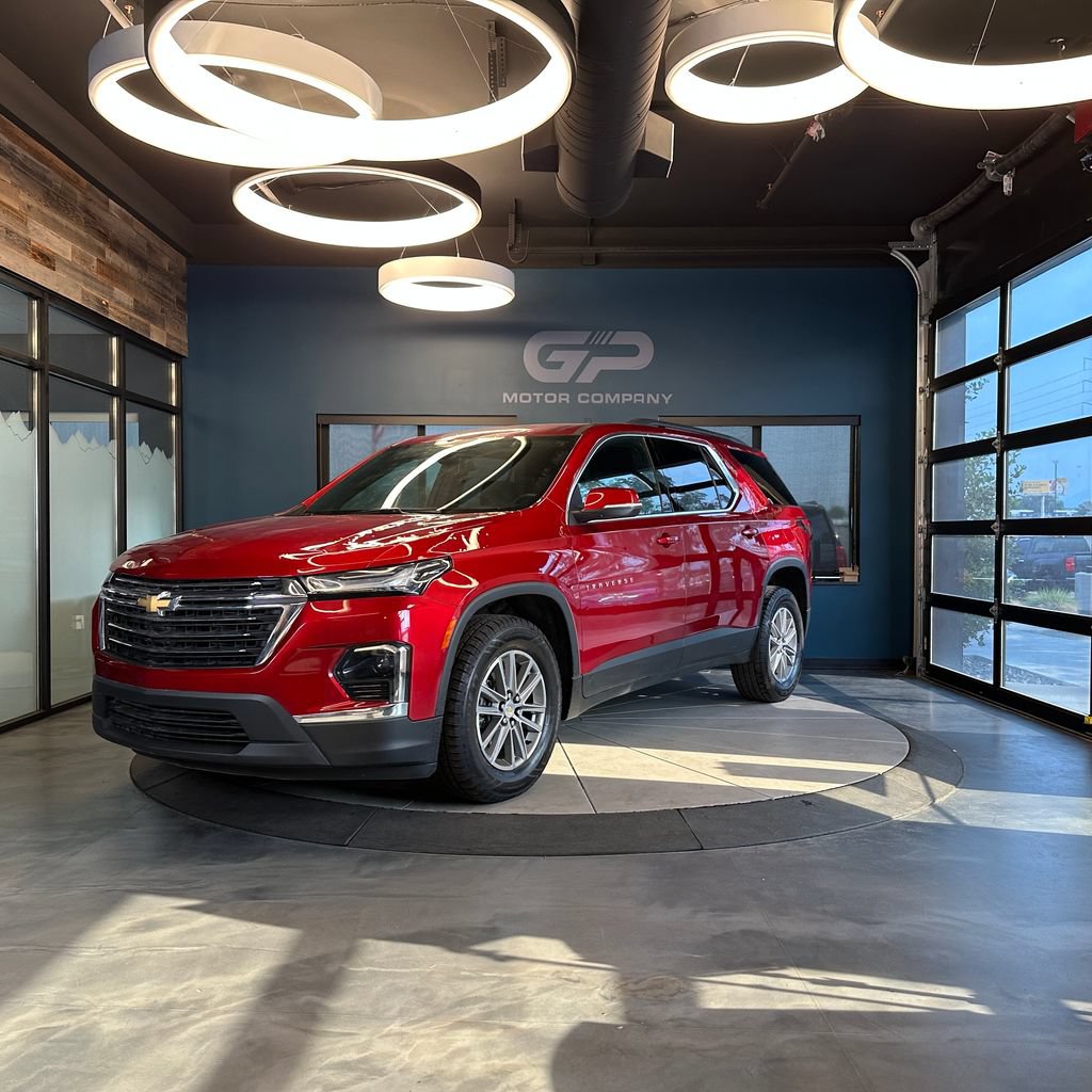 Used 2023 Chevrolet Traverse LT AWD/4WD image 7