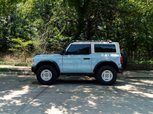 Used 2024 Ford Bronco Heritage Edition AWD/4WD image 6