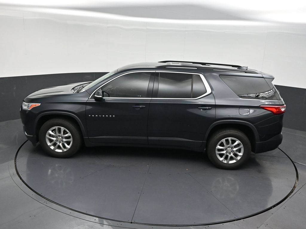 Used 2021 Chevrolet Traverse LT FWD image 18