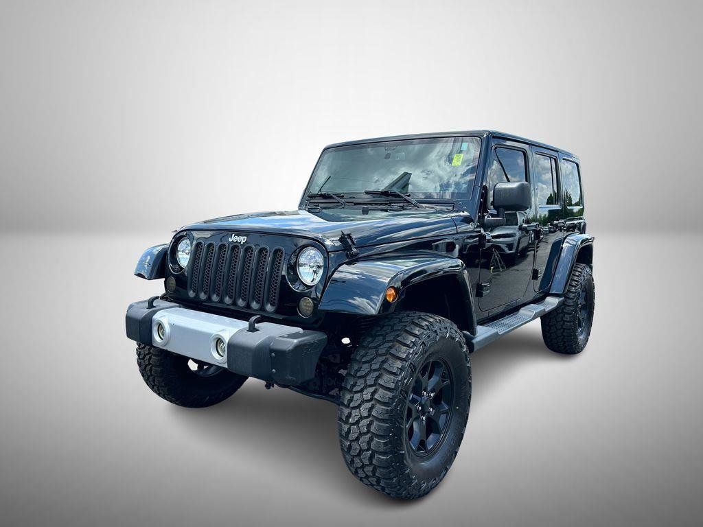 Used 2014 Jeep Wrangler Unlimited Sahara w/ Connectivity Group AWD/4WD image 2