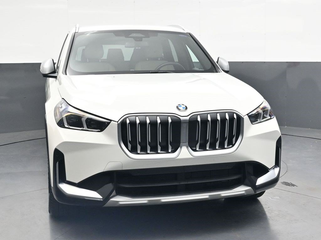 Used 2023 BMW X1 xDrive28i w/ Convenience Package AWD/4WD image 9