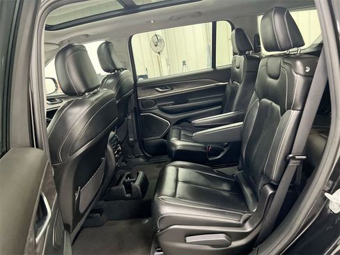 Used 2022 Jeep Grand Cherokee L Limited w/ Trailer Tow Group (B) image 24