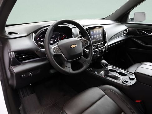 Used 2023 Chevrolet Traverse High Country w/ LPO, Floor Liner Package AWD/4WD image 31