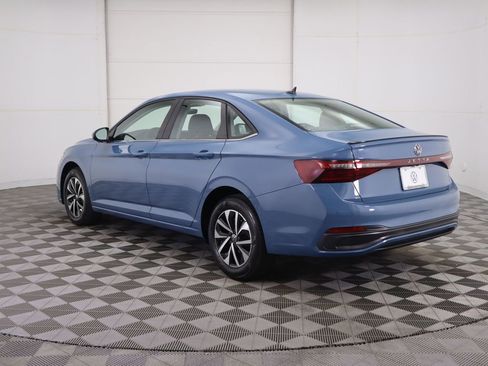 Used 2025 Volkswagen Jetta S image 7