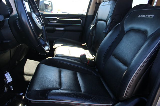 Used 2019 RAM 1500 Laramie AWD/4WD image 39