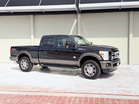 Used 2016 Ford F250 King Ranch w/ FX4 Off-Road Package AWD/4WD image 9