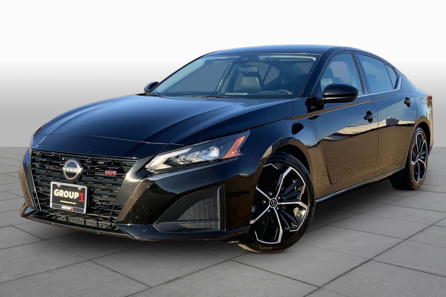 Used 2024 Nissan Altima 2.5 SR FWD image 1