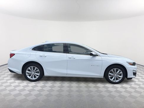 Used 2025 Chevrolet Malibu LT FWD image 18