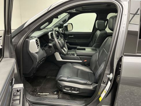 Used 2023 Toyota Tundra Platinum AWD/4WD image 3