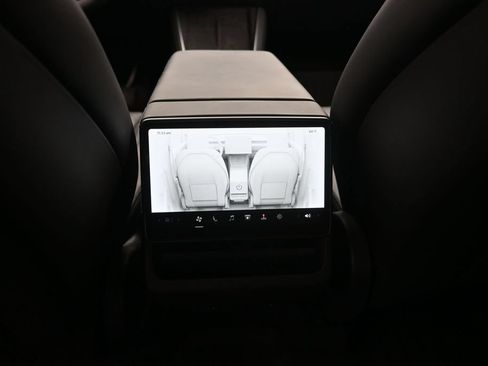 Used 2026 Tesla Model Y 2WD image 14