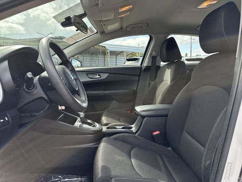 Used 2021 Kia Forte LXS FWD image 13
