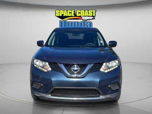 Used 2016 Nissan Rogue S w/ S Family Package image 8