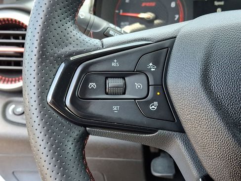 Used 2024 Chevrolet Trax RS w/ Driver Confidence Package FWD image 22