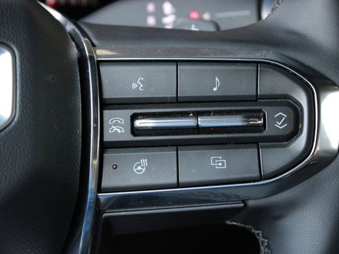 Used 2026 GMC Acadia Elevation w/ Elevation Premium Package FWD image 29