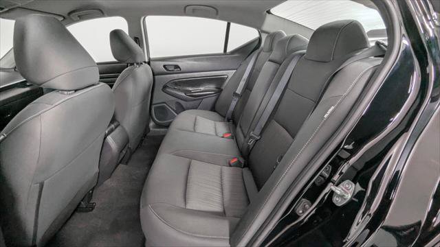 Used 2024 Nissan Altima 2.5 S FWD image 17