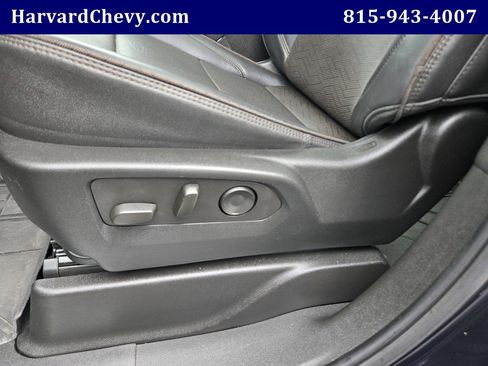 Used 2024 Chevrolet Suburban High Country AWD/4WD image 23
