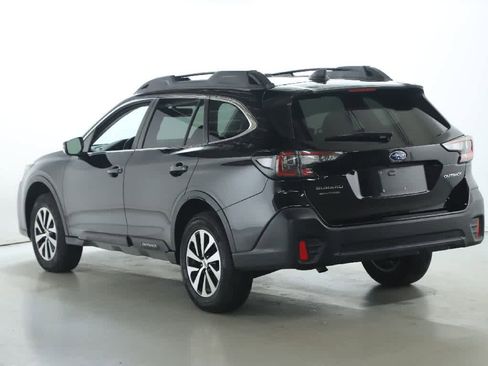 Used 2022 Subaru Outback Premium image 39