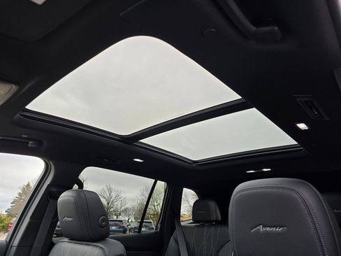 New 2026 Buick Enclave Avenir w/ Super Cruise Package image 23