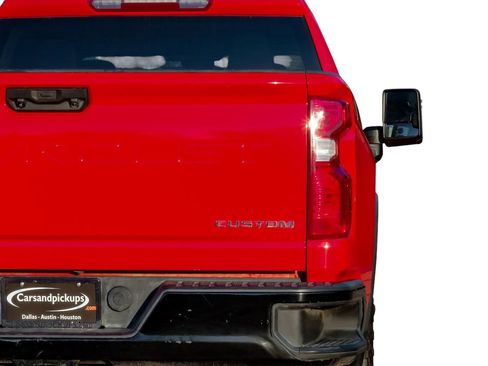 Used 2024 Chevrolet Silverado 2500 Custom w/ Custom Convenience Package image 51