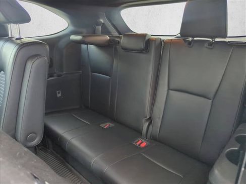 Used 2023 Toyota Highlander XSE FWD image 24