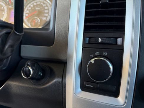 Used 2012 RAM 1500 Classic SLT w/ Popular Equipment Group AWD/4WD image 30