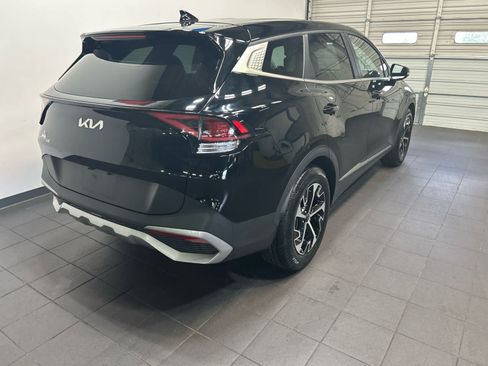 Used 2023 Kia Sportage EX FWD image 3