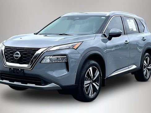 Used 2023 Nissan Rogue SL w/ SL Premium Package FWD image 2