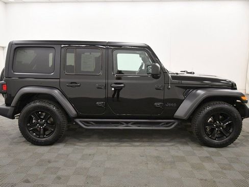Used 2023 Jeep Wrangler Sport image 9