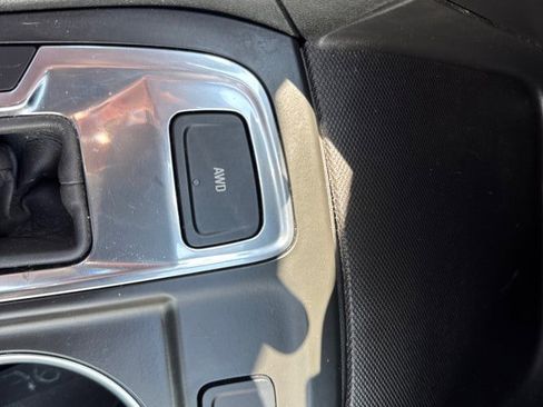 Used 2022 Chevrolet Equinox LT image 17