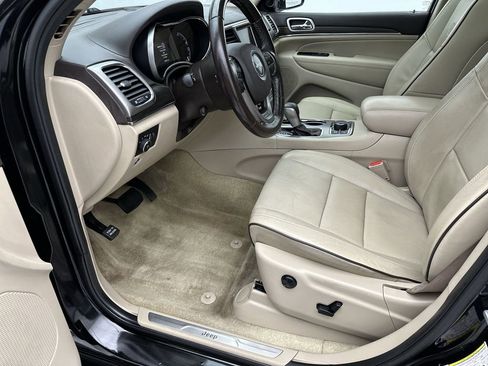 Used 2018 Jeep Grand Cherokee Overland image 11
