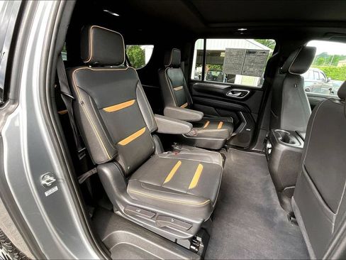 Used 2023 GMC Yukon XL AT4 w/ AT4 Premium Package AWD/4WD image 27