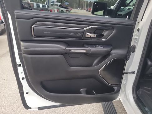 Used 2024 RAM 1500 Limited AWD/4WD image 12