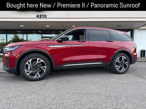 Used 2026 Lincoln Nautilus Premier w/ Equipment Group 102A AWD/4WD image 17