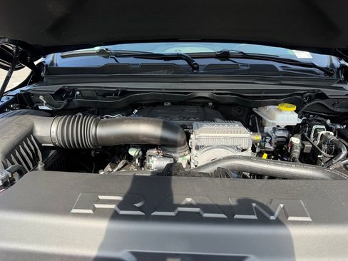 New 2026 RAM 1500 Big Horn AWD/4WD image 17