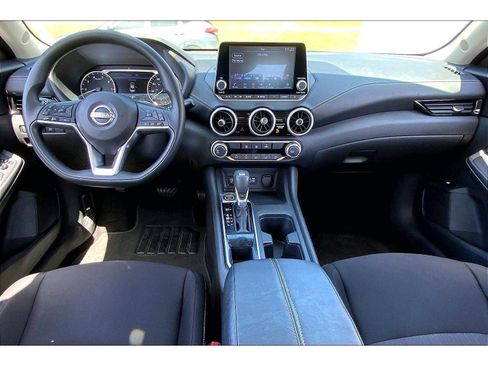 Used 2025 Nissan Sentra SV FWD image 12