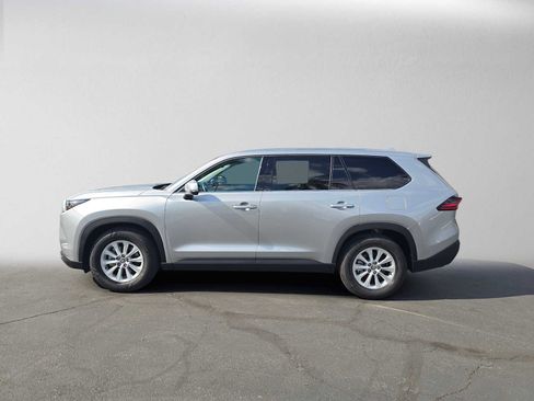 Used 2026 Toyota Grand Highlander FWD image 6