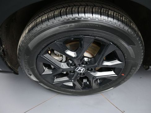 Certified 2024 Honda HR-V Sport image 14