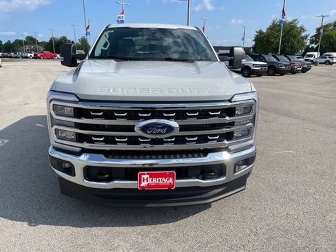 New 2026 Ford F250 XLT w/ XLT Premium Package AWD/4WD image 5