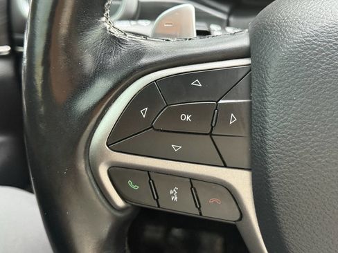 Used 2020 Jeep Grand Cherokee Limited X image 30