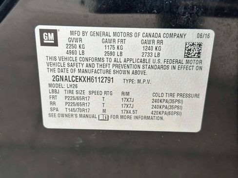 Used 2017 Chevrolet Equinox LT image 22
