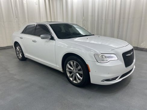 Used 2018 Chrysler 300 Limited w/ Safetytec Plus Group image 1