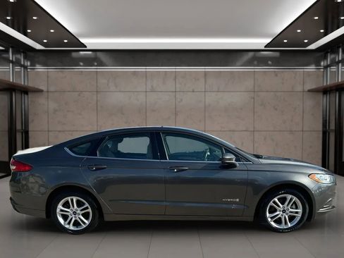 Used 2018 Ford Fusion S FWD image 19
