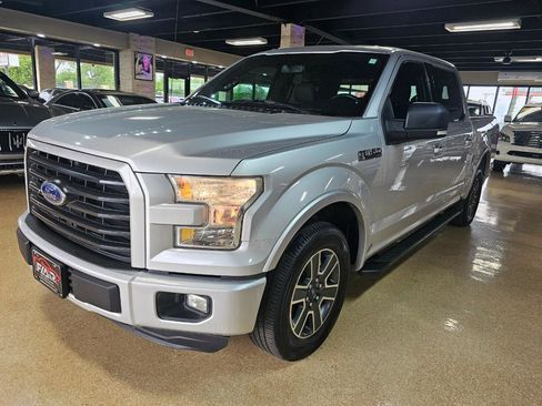 Used 2016 Ford F150 XLT w/ Equipment Group 302A Luxury RWD image 3